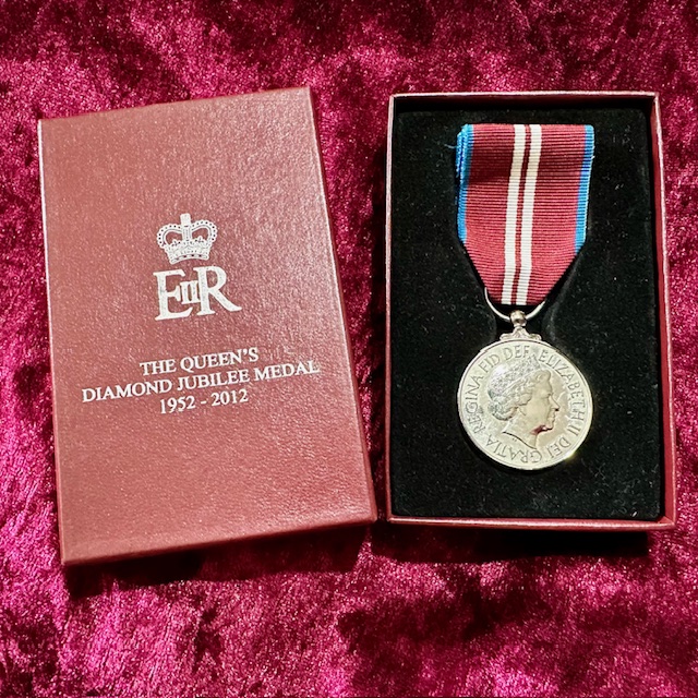 Ref: 5071 - Original Boxed Government Issue Diamond Jubilee Medal (2012).